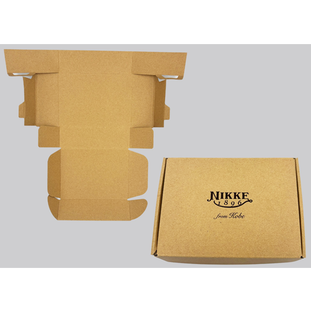 箱の組立て作業